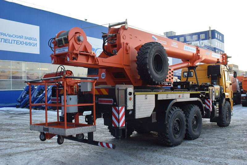 КС-55713-5К-3 Автомобильный кран