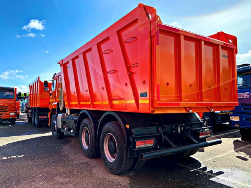 6520-306041-53 Самосвал КамАЗ