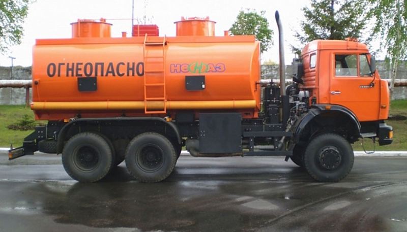 НефАЗ 5633-1010-15 Емкостно-наливная техника (автоцистерна)